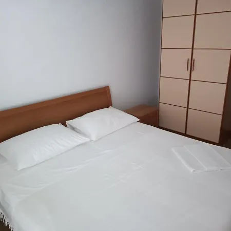 Kuzma Apartment *