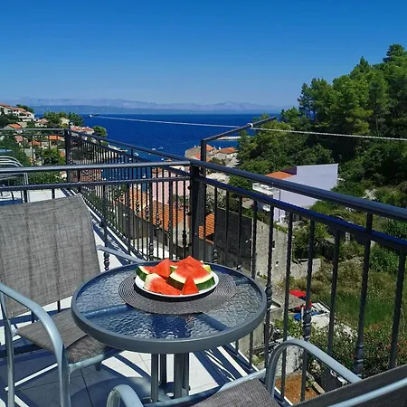 Kuzma Apartman *