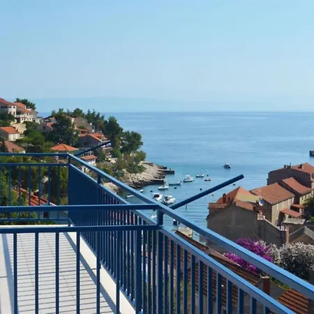 Kuzma Apartman Prigradica