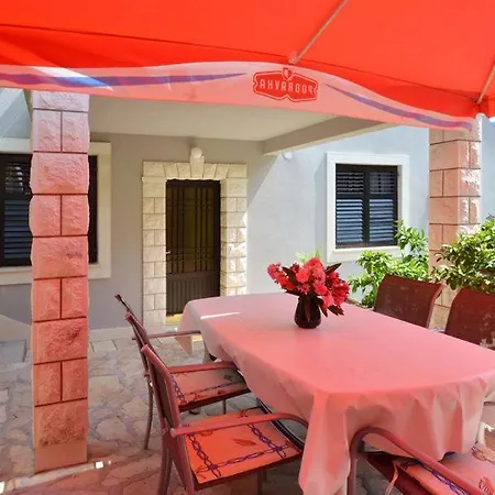 アパート Kuzma *